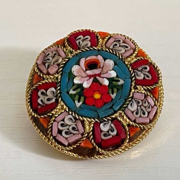 Vintage Italian Micro Mosaic Round Brooch Pin Red Blue Pink Flower Gold Tone - Picture 3 of 5